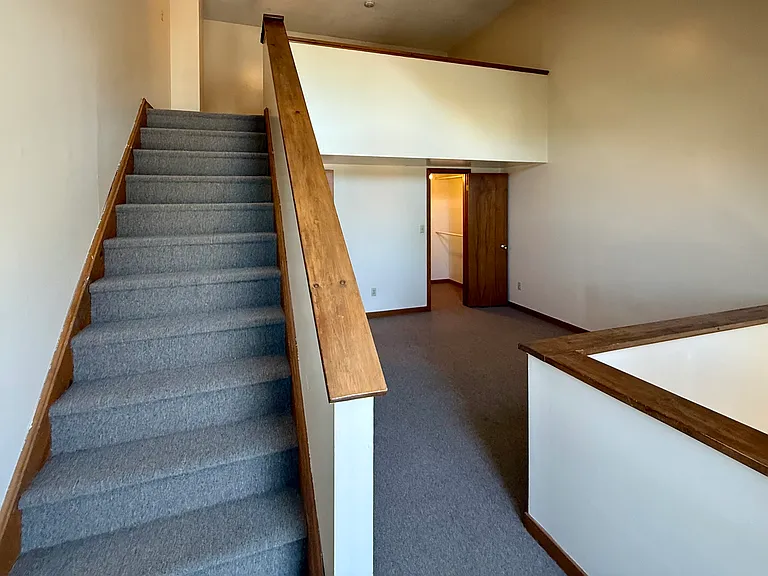 105 Tremont Ave #C — Photo 13