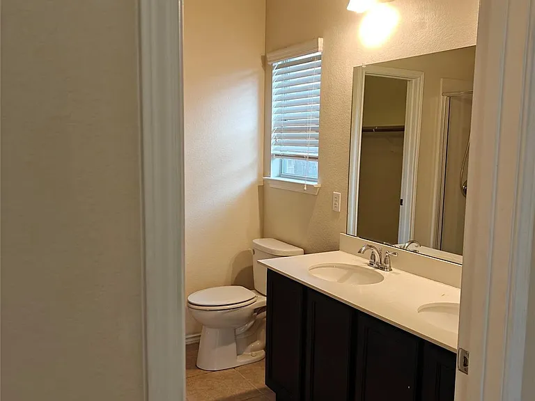 5610 Hopkins Dr — Photo 18