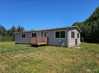 55 Honeymoon Ln, Sequim, WA 98382