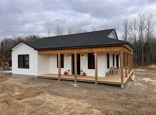 310 Holmes Rd, Winthrop, ME 04364