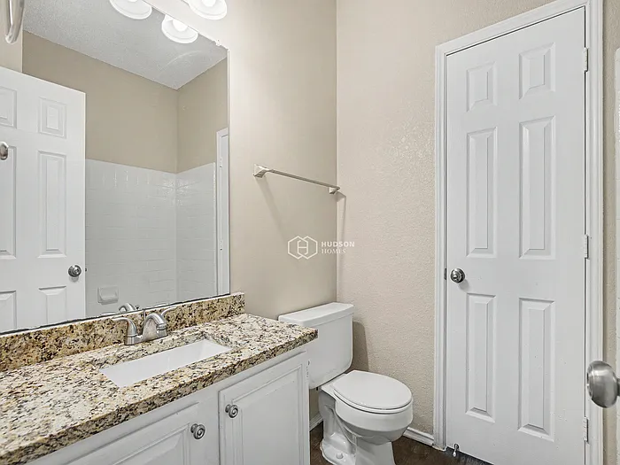 2702 Kingswood Ct — Photo 14