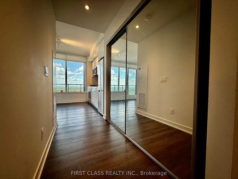 1926 Lake Shore Blvd W #3812 — Photo 4