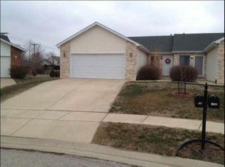 1564 Woodmore Dr, Springfield, IL 62711