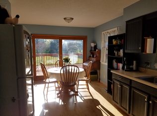 7098 Carlisle Hwy, Vermontville, MI 49096