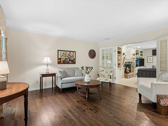 5th image of 3002 Easton Pl