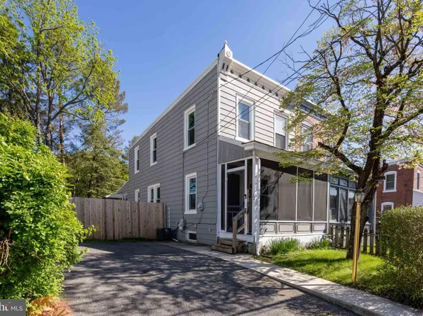 32 Jefferson Ave, Norristown, PA 19403