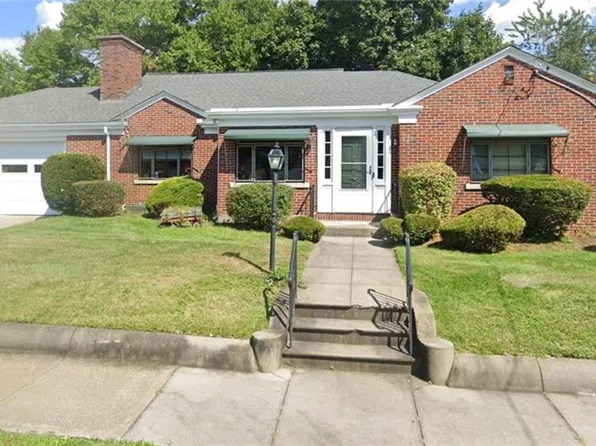 229 Lynch St, Providence, RI 02908