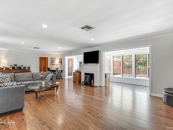 2nd image of 7004 Gilbert Dr