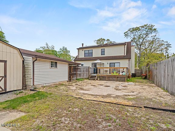 5th image of 225 Buermann Avenue