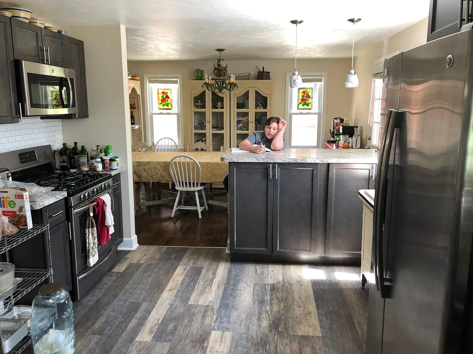 3 bed, 1.5 bath, 1712 sqft, $1,850 — Photo 4