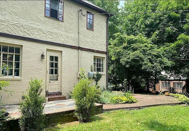 31 South Dr — Photo 13
