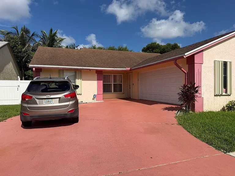 5842 Lake George Pl — Photo 2