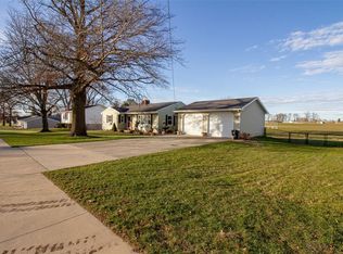 143 Green St, Center Point, IA 52213