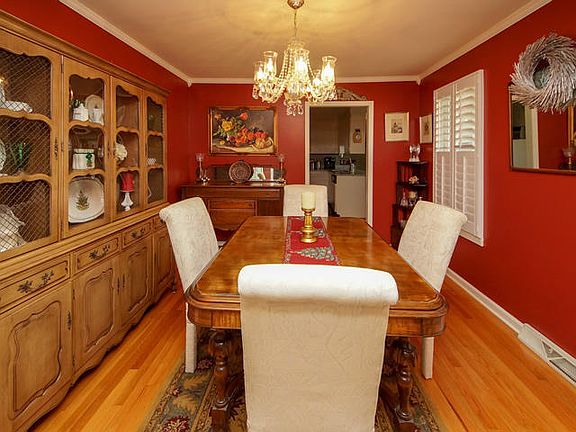 5th image of 2683 Fernwood Dr