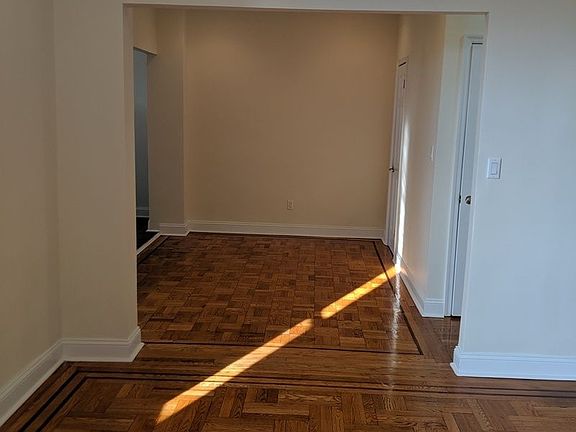 5th image of 8015 Grenfell St APT E16