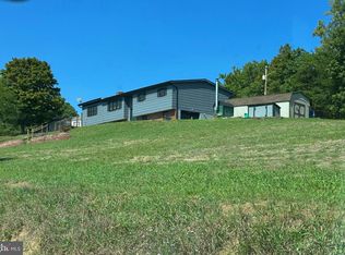 73 Hilltop View Ln, Ridgeley, WV 26753