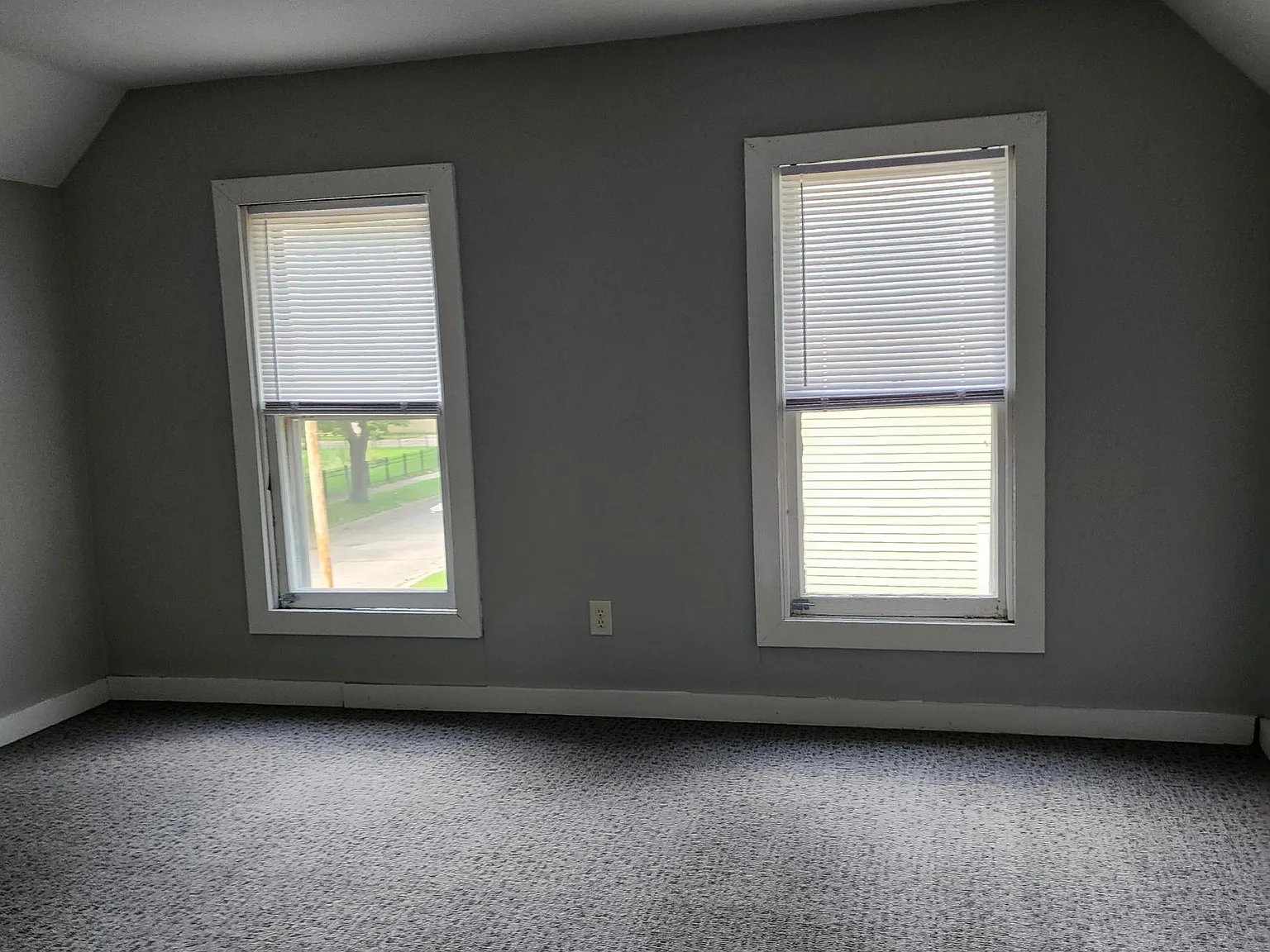 2 bed, 700 sqft, $800 — Photo 4