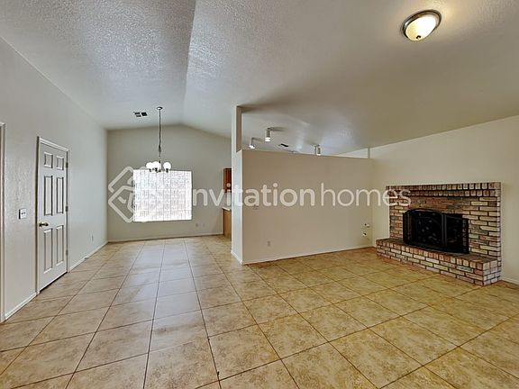 5th image of 8408 N 107th Ln