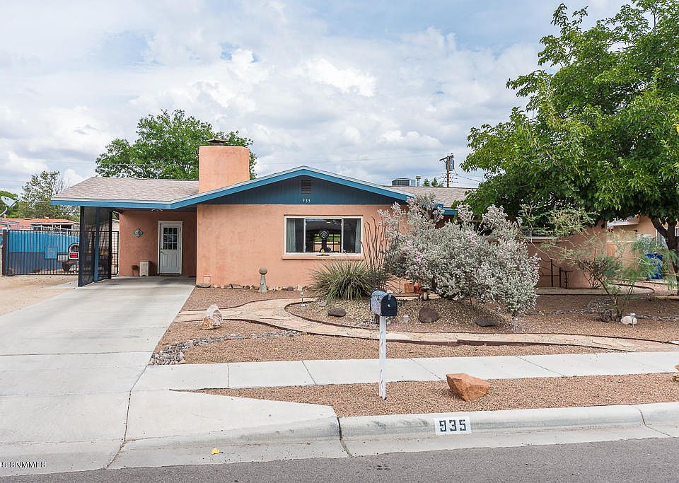 1st image of 935 Calle Del Sol