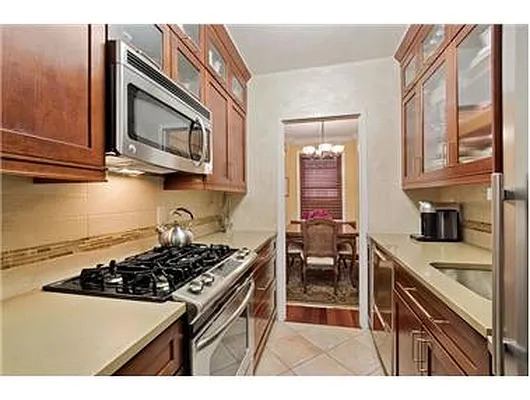 Sold by Douglas Elliman | media 10