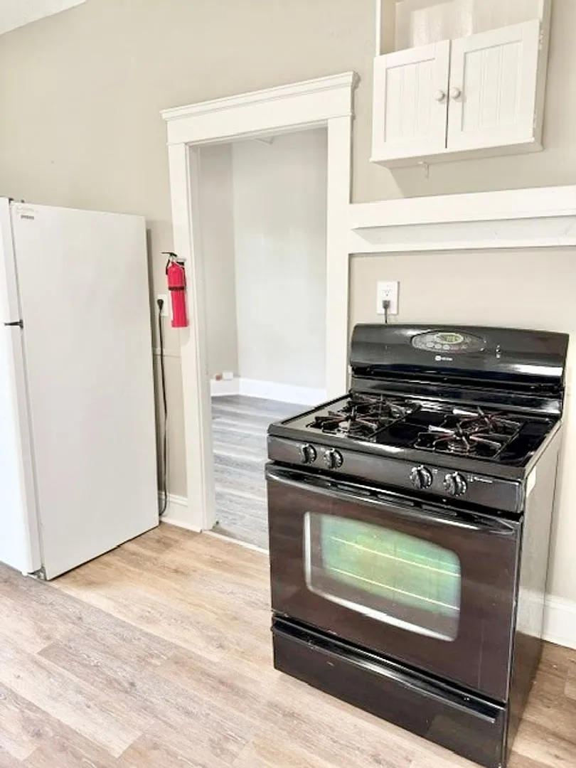 161 Montgomery Street — Photo 3