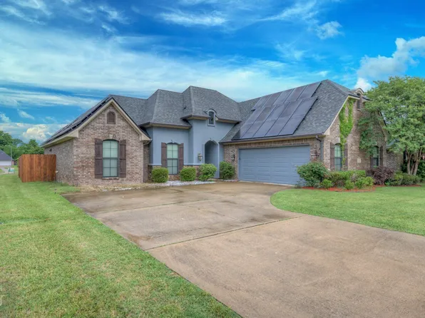1720 Hassell Dr, Bossier City, LA 71112