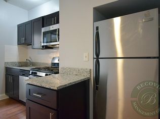 4555 N Malden St APT 101, Chicago, IL 60640