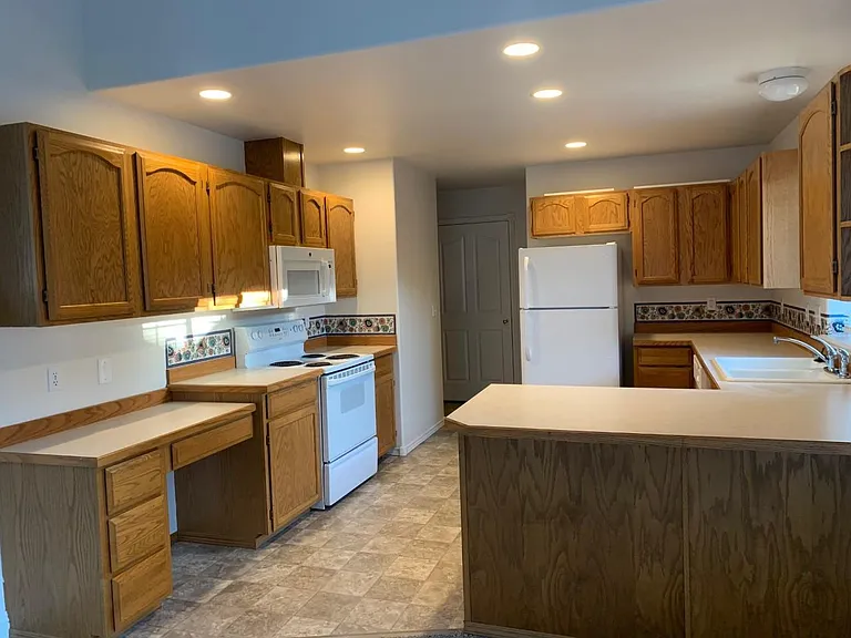 1506 W Fremont Ave — Photo 4