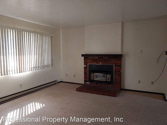 3rd image of 2935 W Central Ave #A