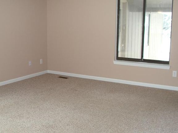 3rd image of 3346 E Biber St