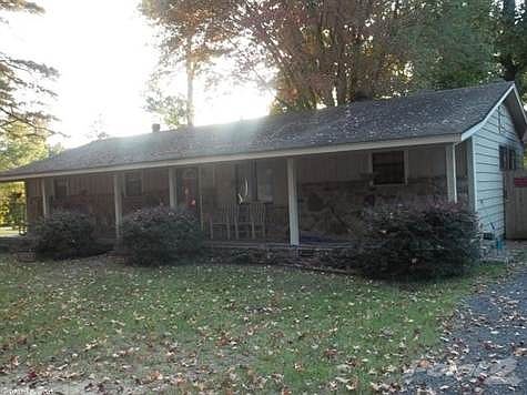 2nd image of 510 Robin Rd