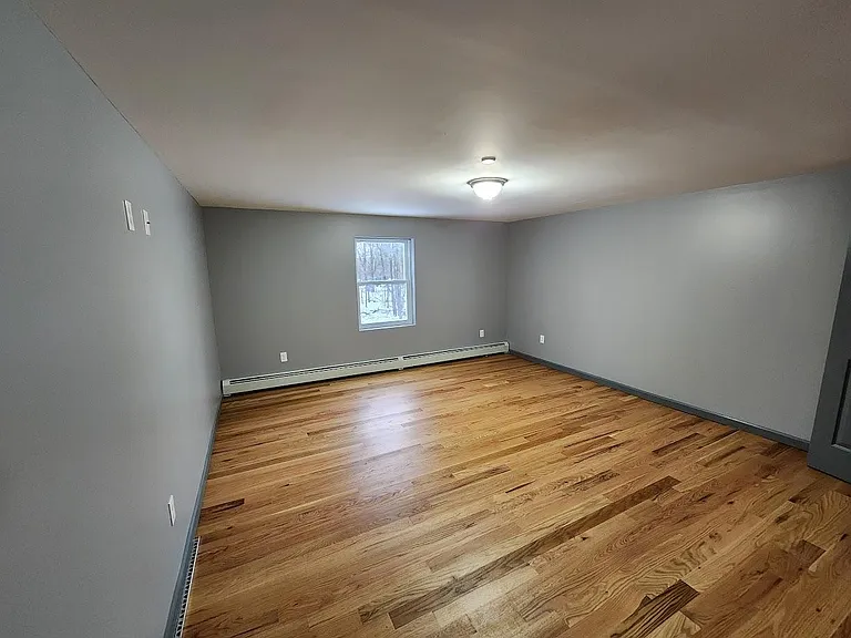 8 Sanitorium Ave #2 — Photo 3