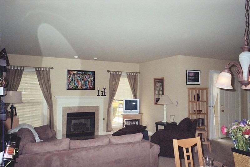 2nd image of 5690 Hampshire Ln