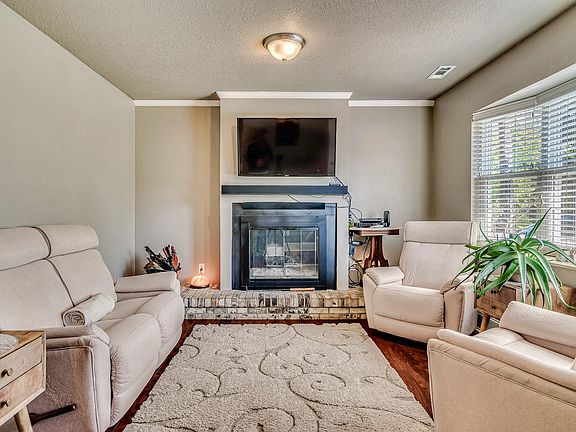 5th image of 5708 Outer Dr