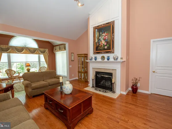 9 Beidler Dr, Washington Crossing, PA 18977