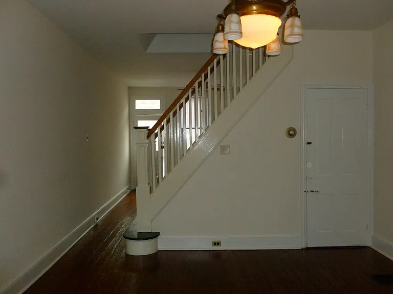 135 Dawson St — Photo 1