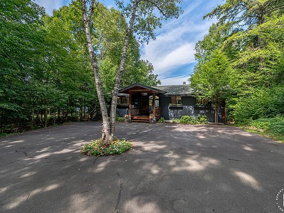 4th image of 63 Camp Way