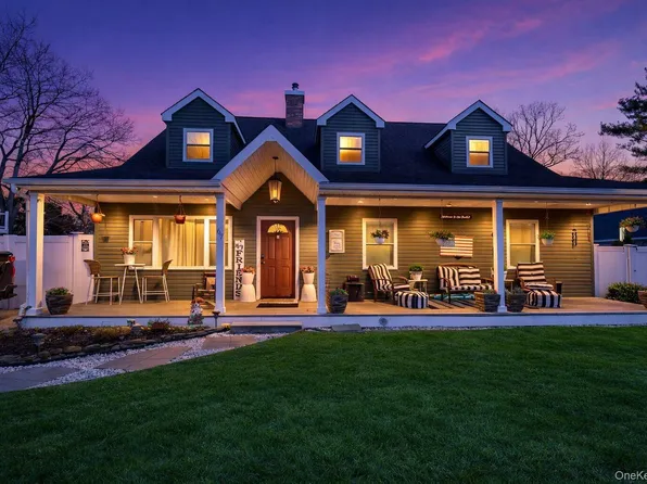 67 Sheldon Street, Central Islip, NY 11722