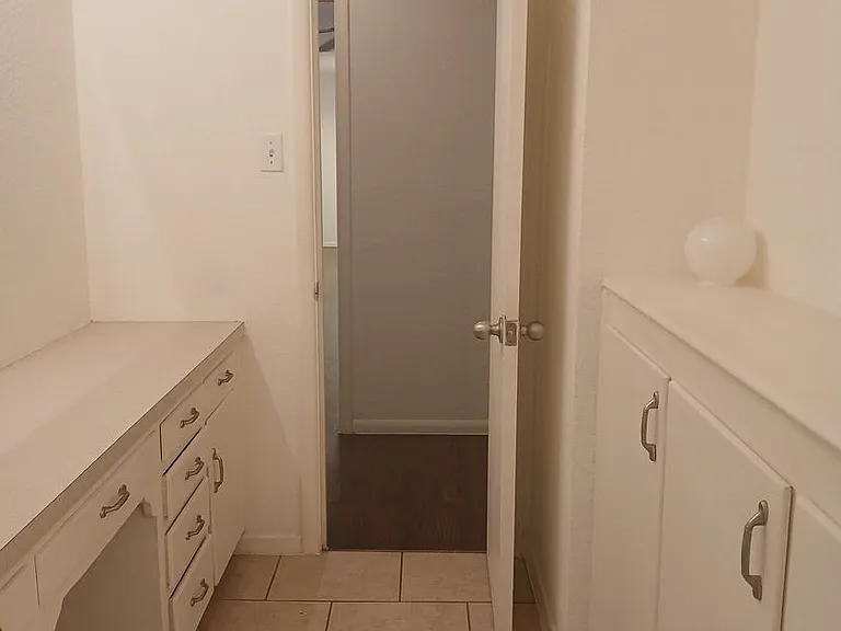 4918 Rockport Dr — Photo 13