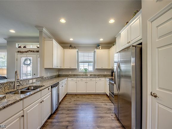 4th image of 2734 Vareo Ct