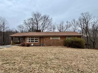 4140 Westfield Rd, Mount Airy, NC 27030