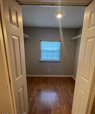 5th image of 1229 Oliver St