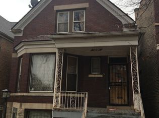 6834 S Calumet Ave, Chicago, IL 60637