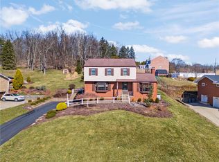 118 W Edgewood Dr, Mcmurray, PA