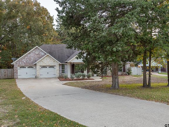 3rd image of 19151 Bynum Dr