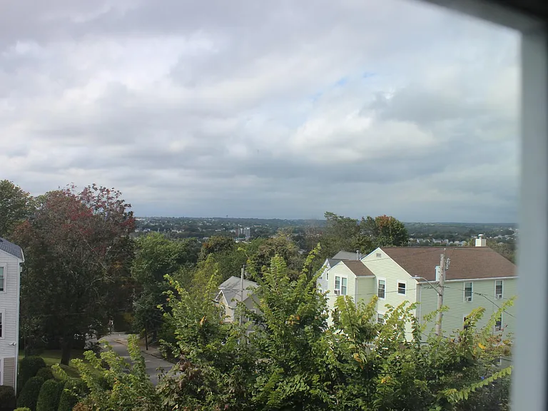 127 Abbott St #3 — Photo 22