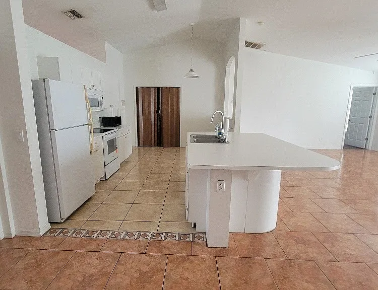 804 Bert Ave N — Photo 7