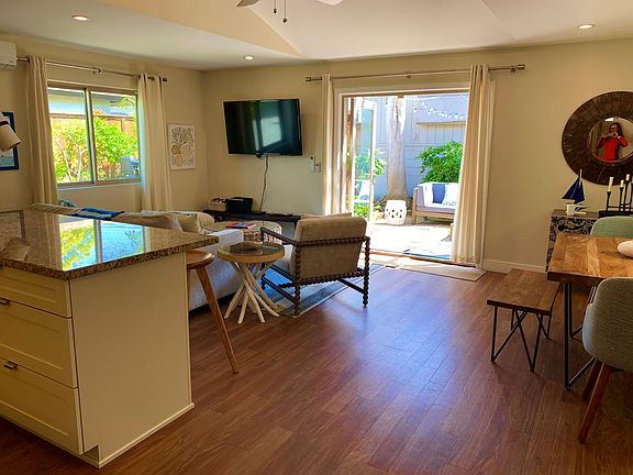 4th image of 537 1/2 Fern Glen Ave
