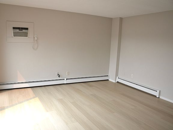 4th image of 12 Sundance Dr Unit 12