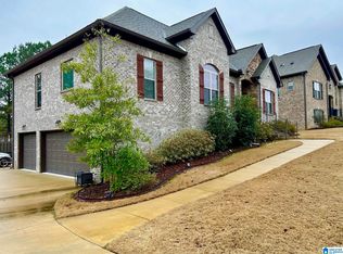 1059 Creel Dr, Moody, AL 35004